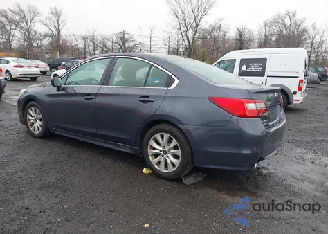 2015 Subaru Legacy 2.5I Premium z USA, uszkodzony, nr VIN 4S3BNAC68F3020570